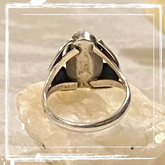 Vintage Sterling Silver Oval Lapis Lazuli Ring - Picture 6 of 12